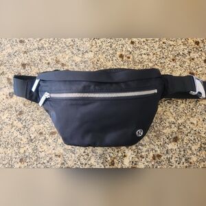 Lululemon Athletica Black Belt Bag with Silver Accents